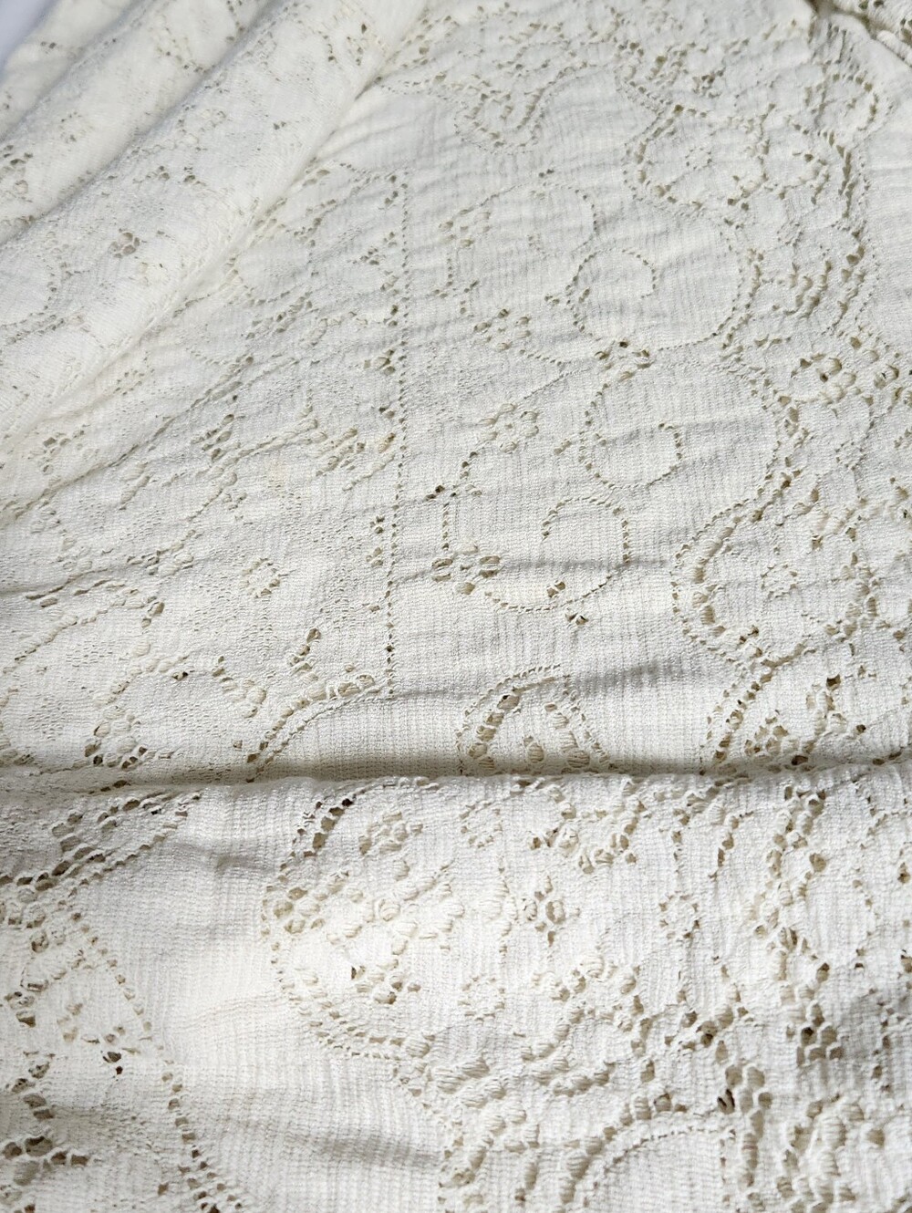 WOW! BUNDLE OF FOUR QUAKER LACE TABLECLOTHS - Picture 9 of 16